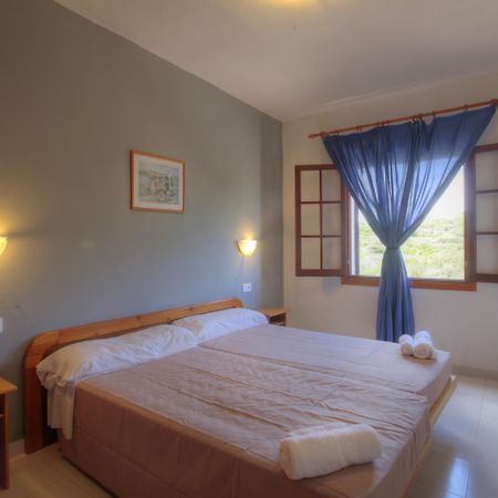Fergus Club Carema Splash Playas De Fornells Room photo