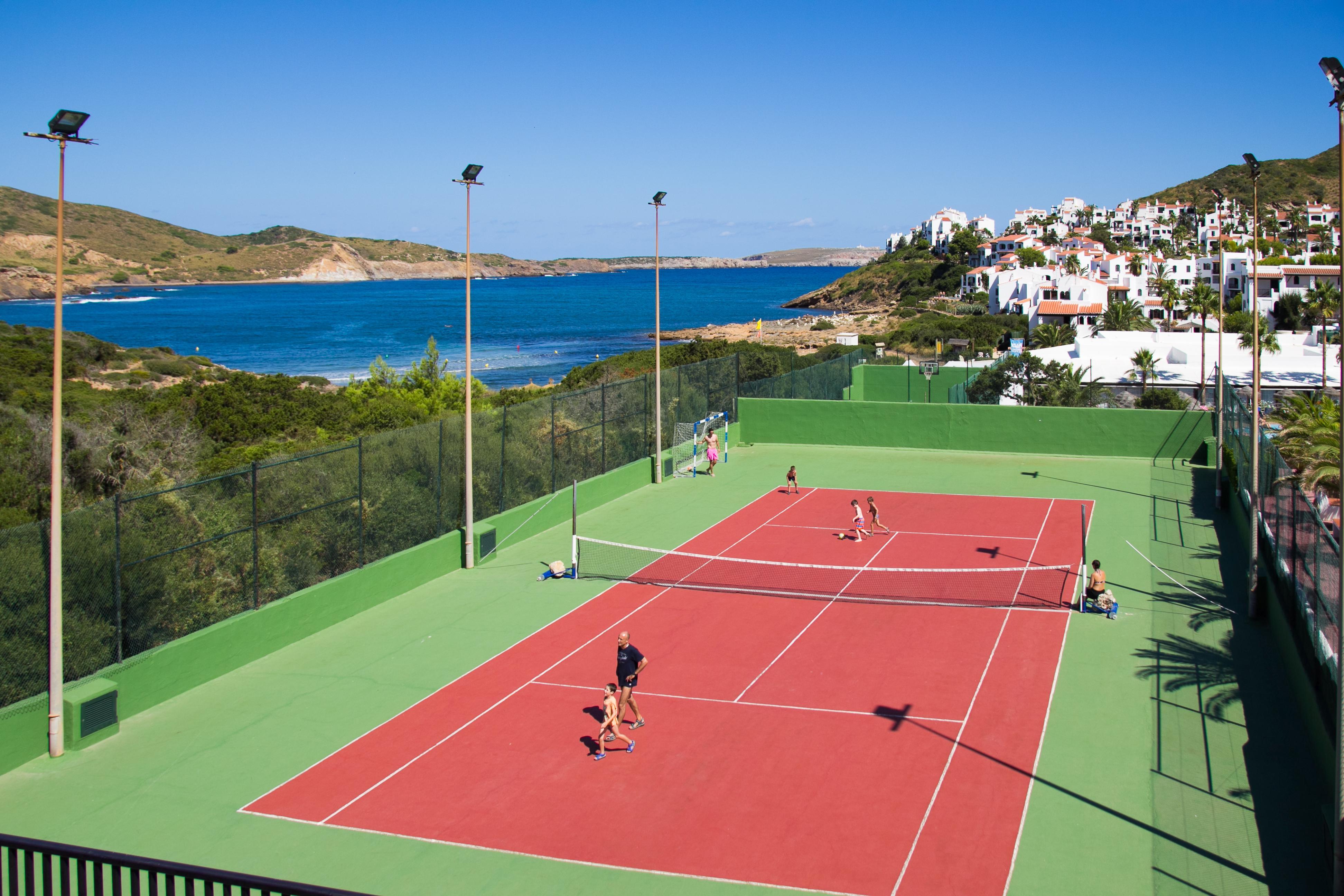 Fergus Club Carema Splash Playas De Fornells Facilities photo