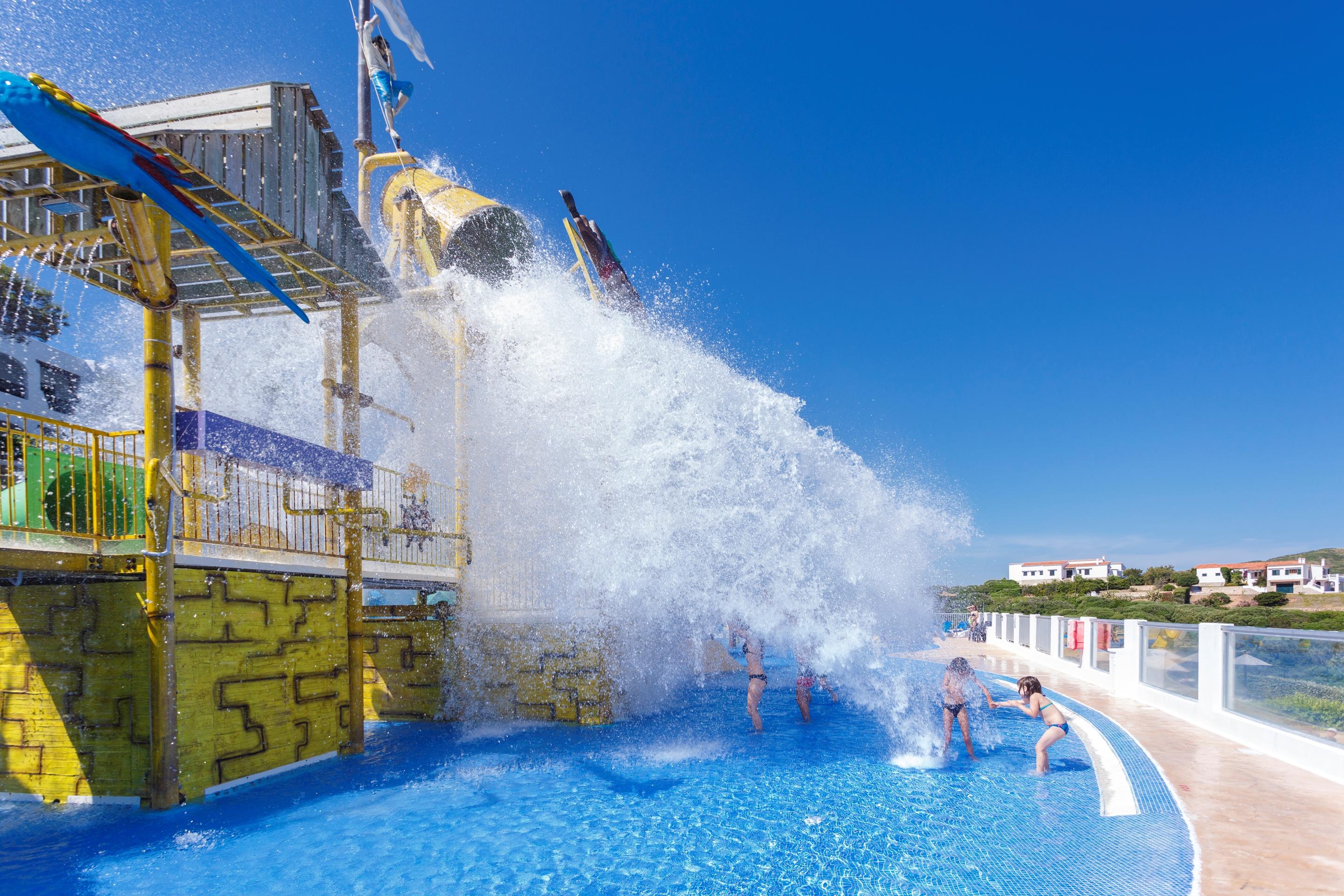 Fergus Club Carema Splash Playas De Fornells Facilities photo