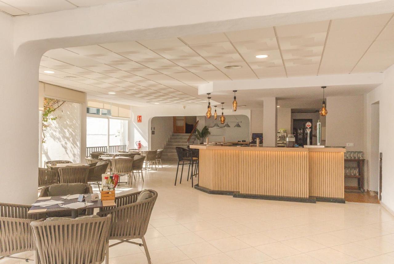 Fergus Club Carema Splash Playas De Fornells Exterior photo